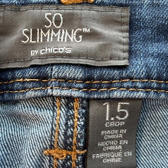 Chicos Women’s Blue  Denim 1.5/S So SlimmingCropDistressed Pants Office/Casual - Picture 3 of 9